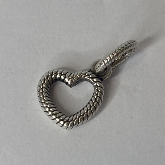 Pandora Silver Snake Chain Pattern Open Heart Dangle Charm 399094C00 - Picture 3 of 5